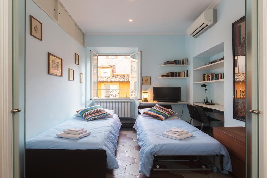 Holidays Banchi Vecchi Apartment โรม ภายนอก รูปภาพ
